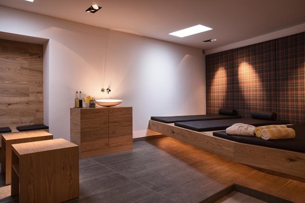Sankt Johann Spa Suites & Apartments ปราโตอาโลสเตลวิโอ ภายนอก รูปภาพ