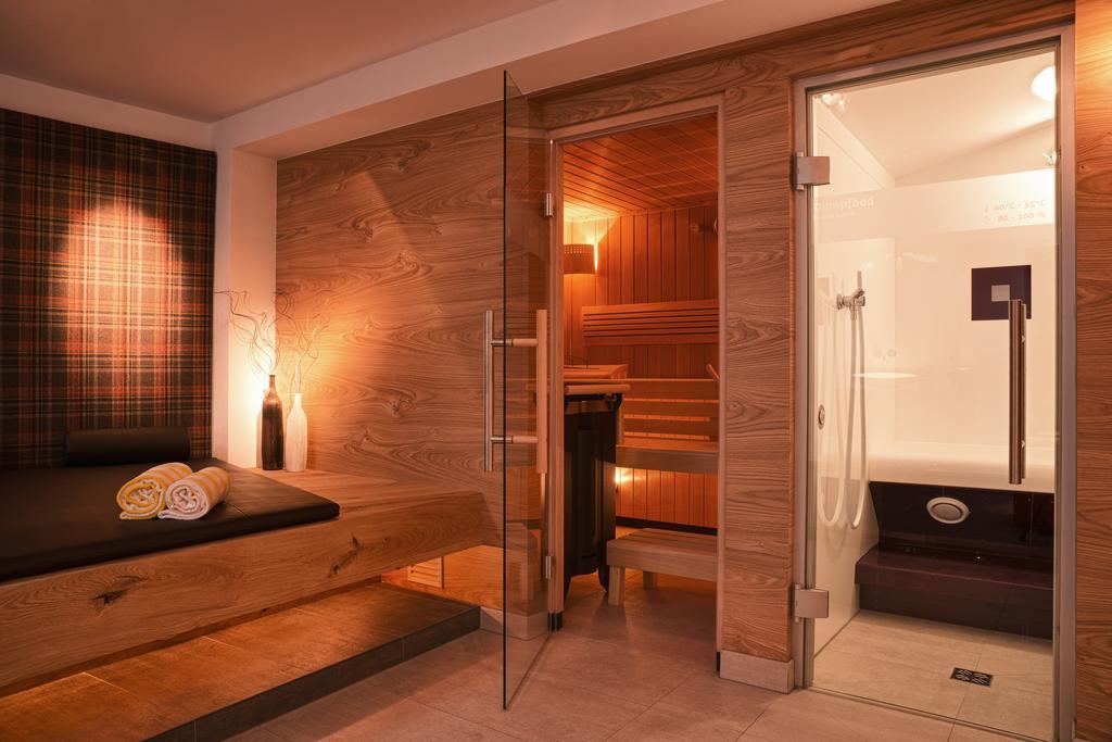 Sankt Johann Spa Suites & Apartments ปราโตอาโลสเตลวิโอ ภายนอก รูปภาพ