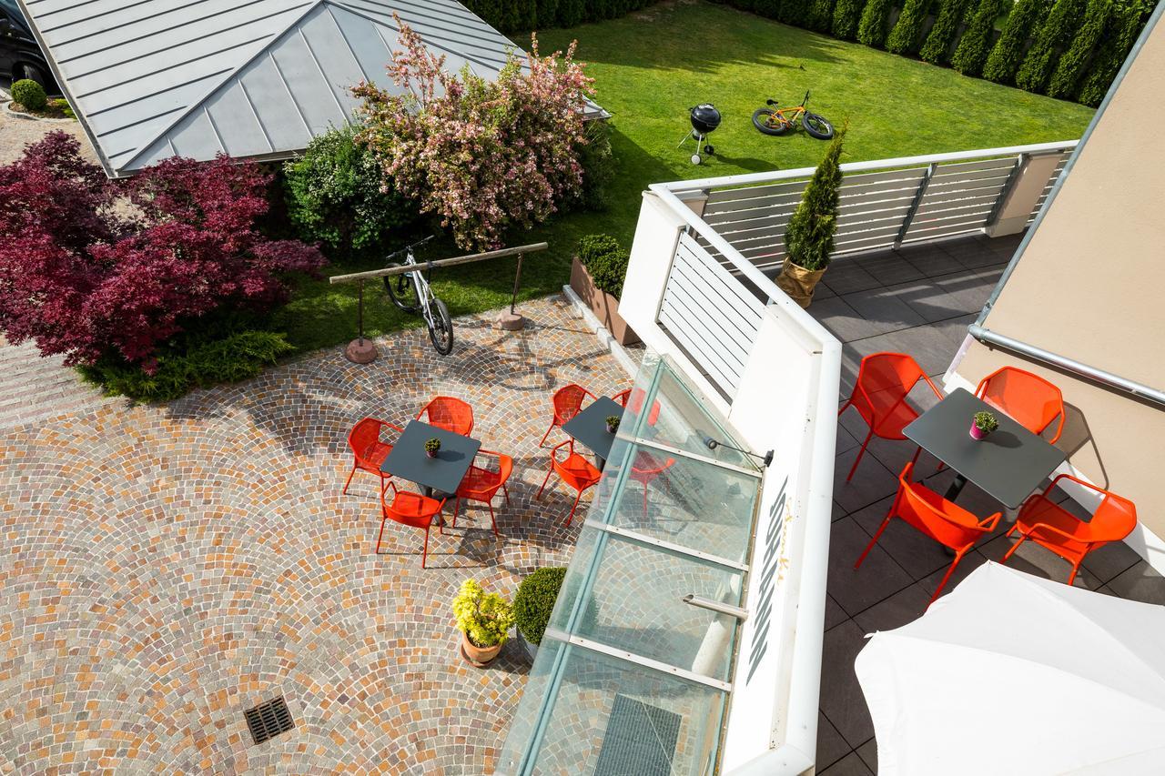 Sankt Johann Spa Suites & Apartments ปราโตอาโลสเตลวิโอ ภายนอก รูปภาพ
