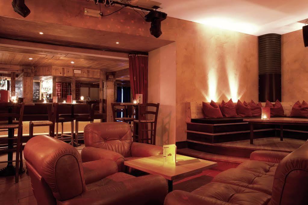 Sankt Johann Spa Suites & Apartments ปราโตอาโลสเตลวิโอ ภายนอก รูปภาพ
